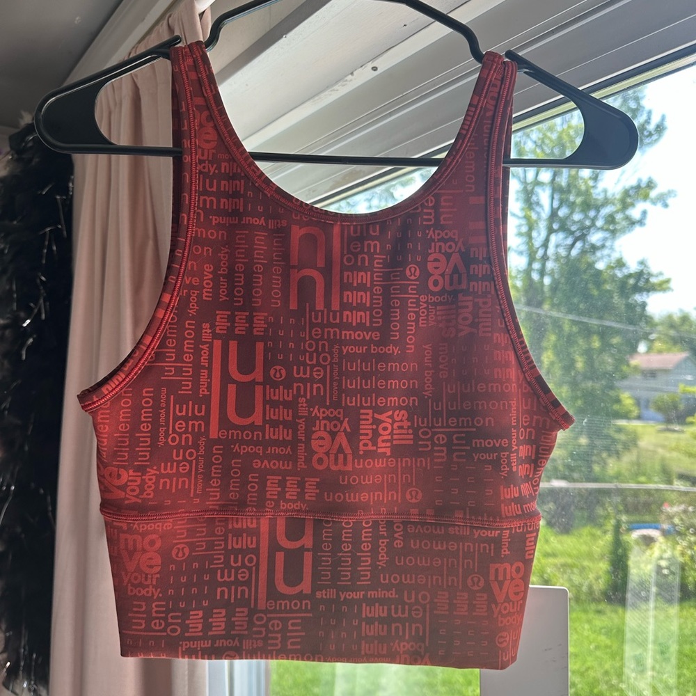 lululemon power pivot tank!